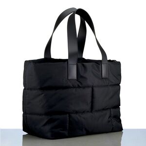 FRAME NWT Nylon Quilted Plaque Tote in Noir